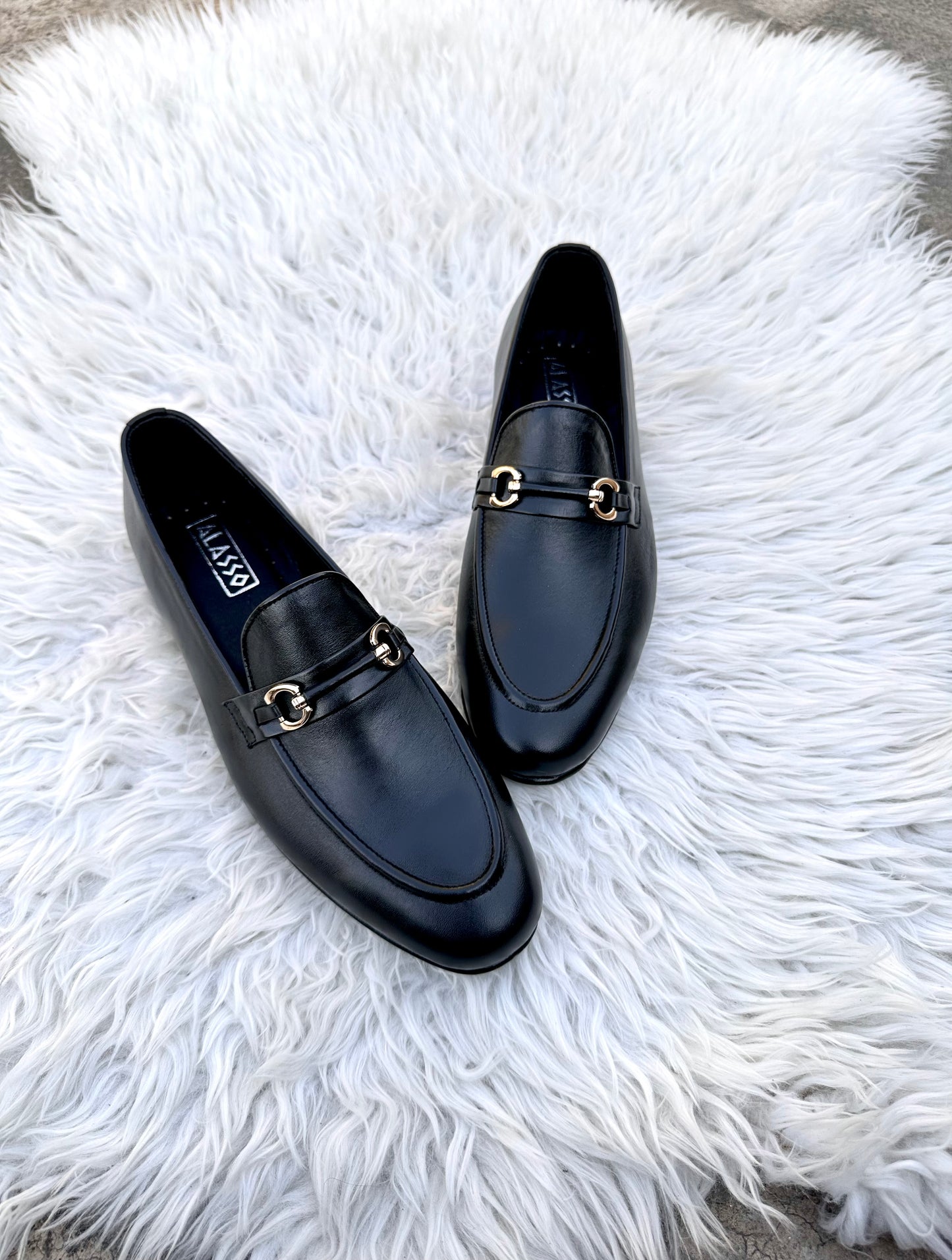 LAMA LOCO - BLK (Black handcrafted Loafers)