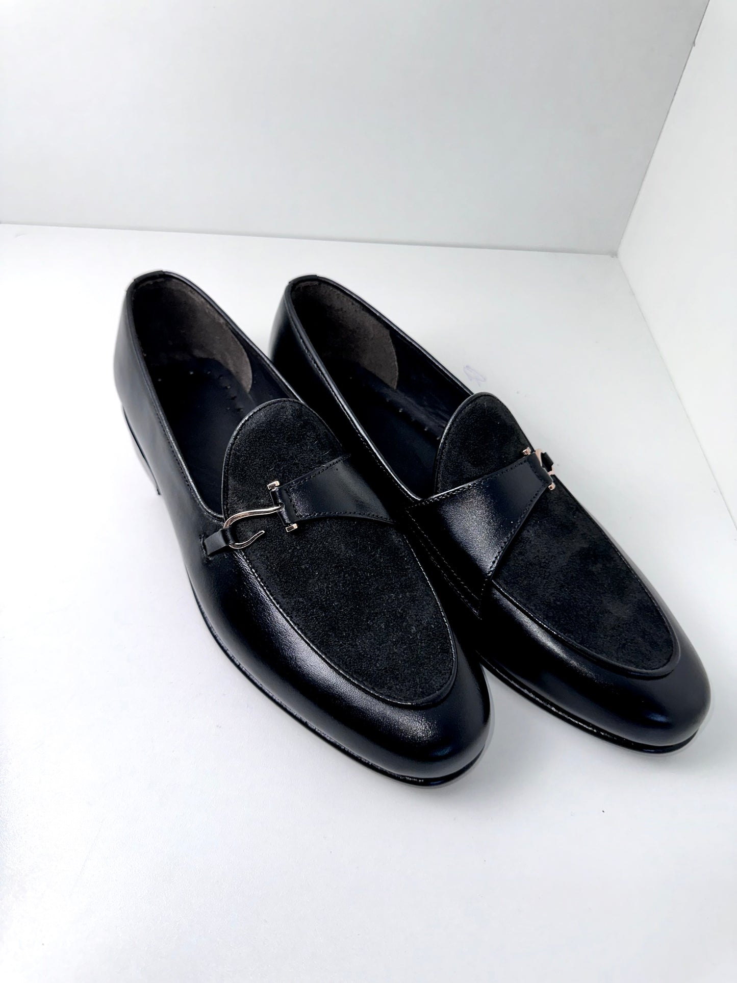 Dock - BLK (Premium Suede Leather)