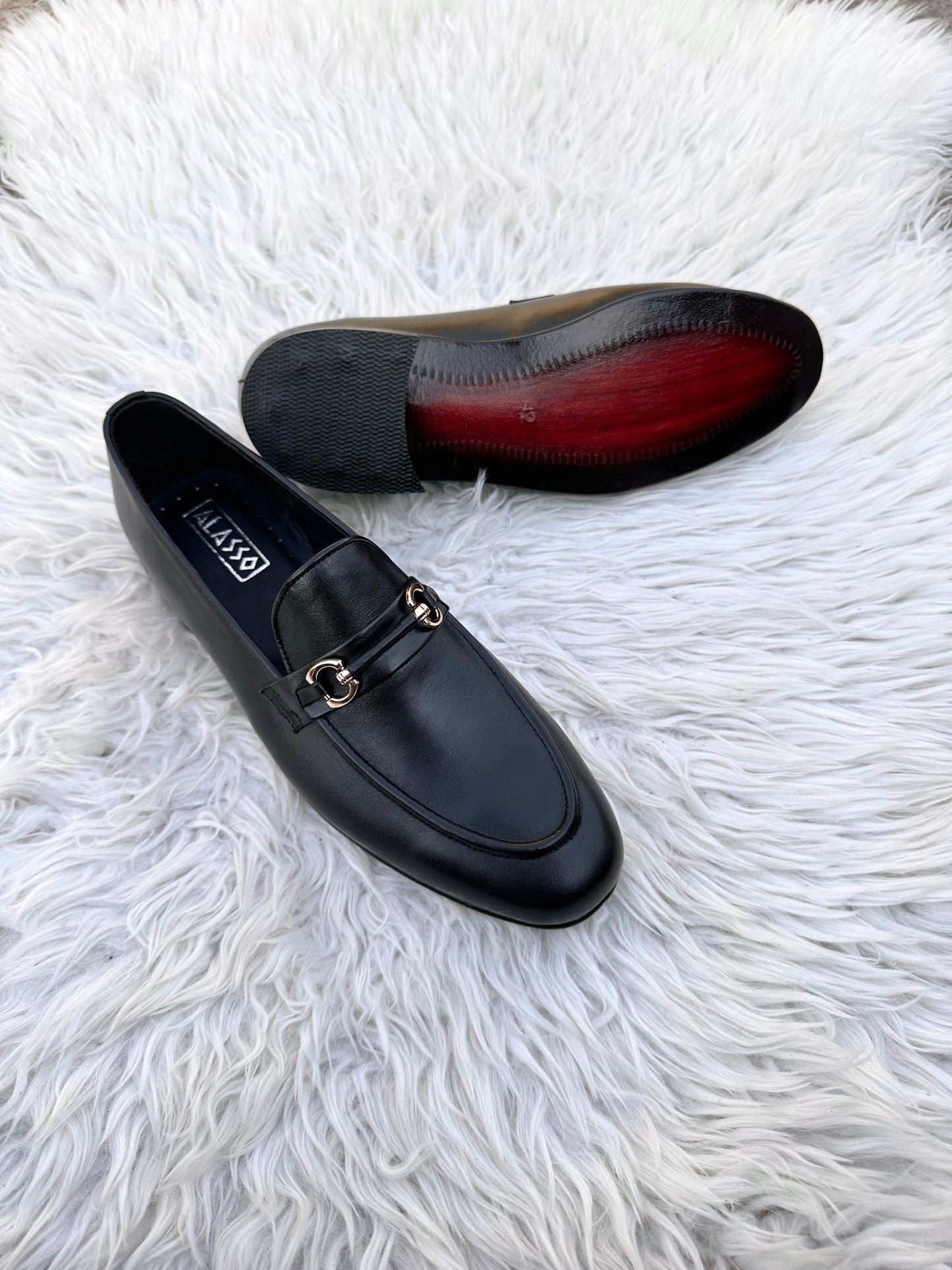 LAMA LOCO - BLK (Black handcrafted Loafers)